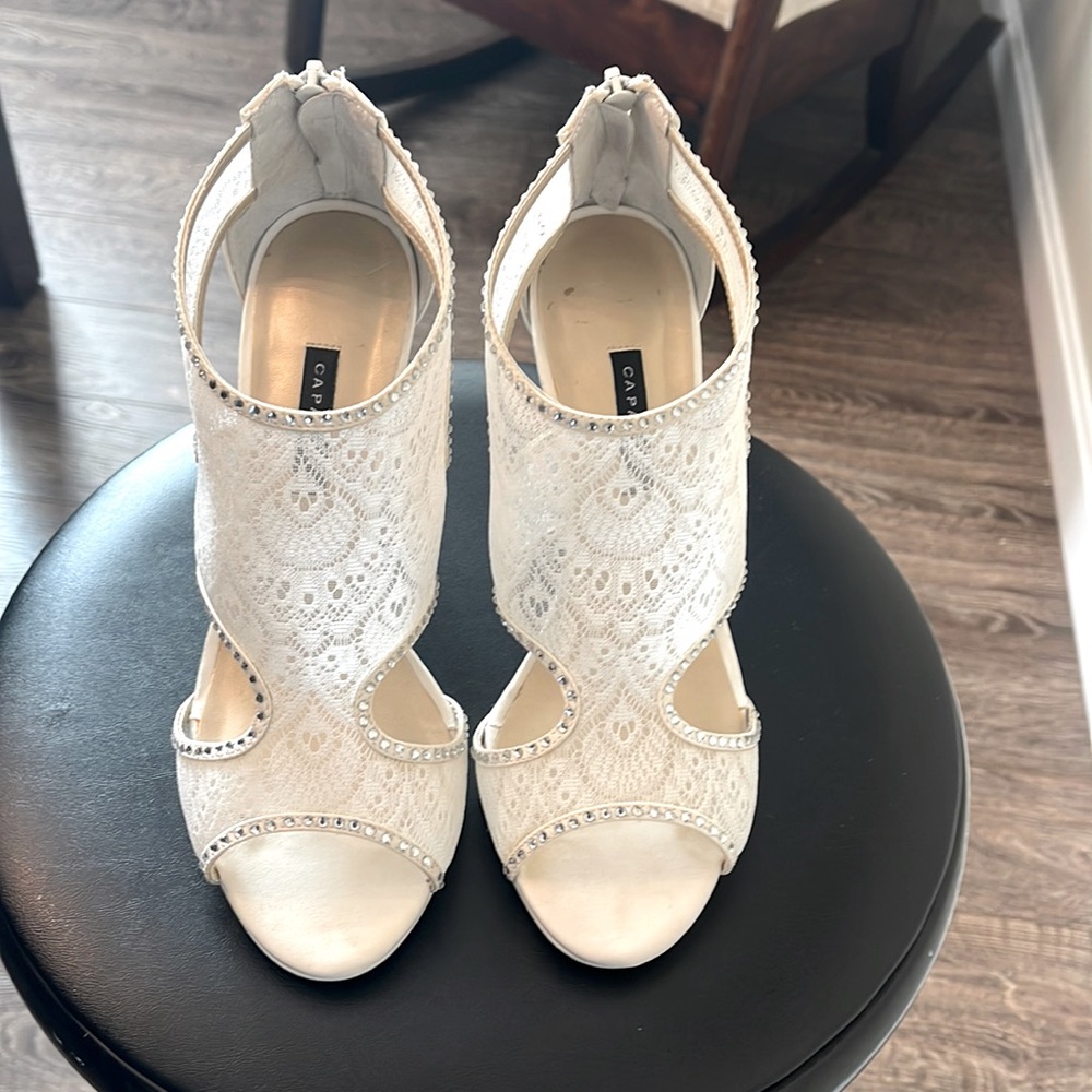 Size 7 Caparros dress sandal.